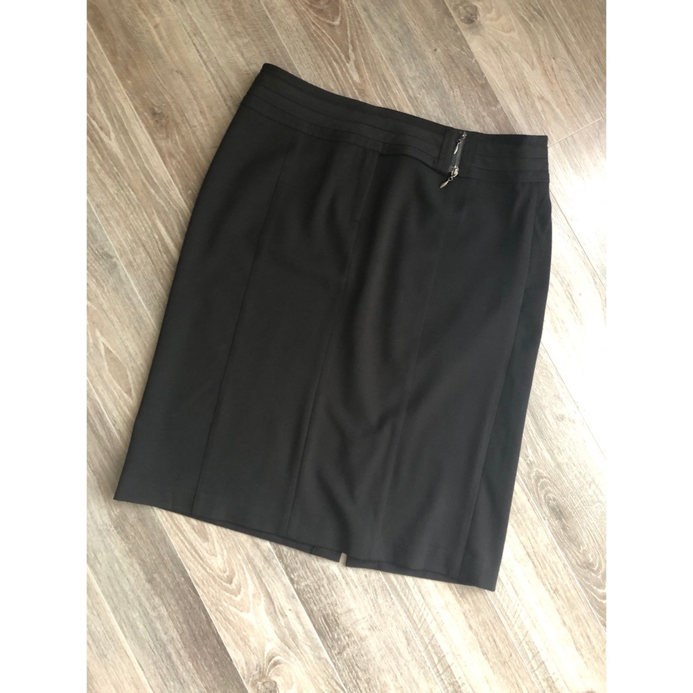 Black Skirt with zipper detailing